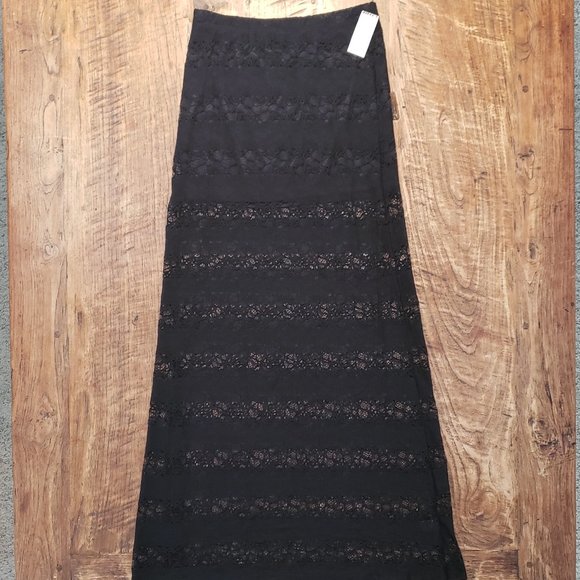 Full Tilt Dresses & Skirts - Full Tilt NWT - Women's - Long Skirt - Black Lace - Size XS